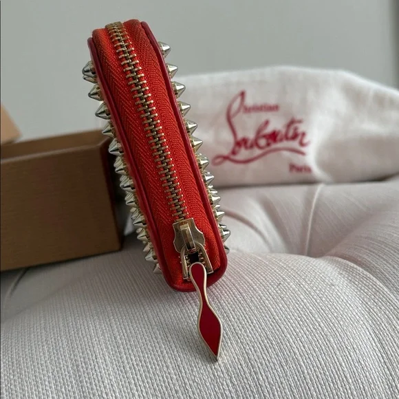 CHRISTIAN LOUBOUTIN Panettone wallet with spikes - Picture 7 of 16